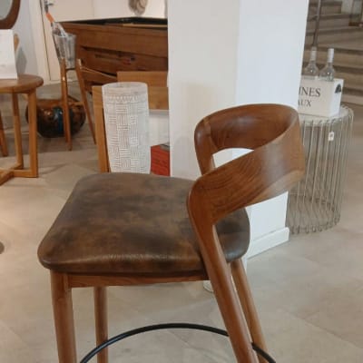 Dixon Bar Chair with Oscar Seat