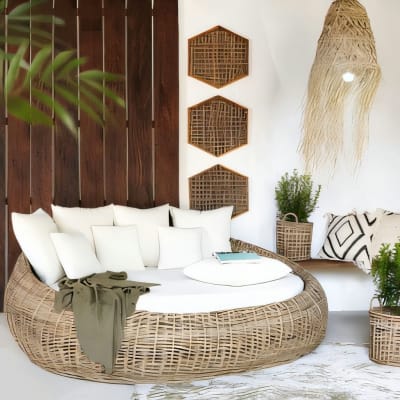 White Cushion and 7 Pillows Only for Saint Petersburg Day Bed