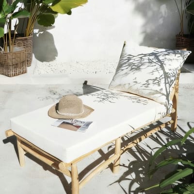 Mauritus Sun Lounger-Kd with White Cushion Set