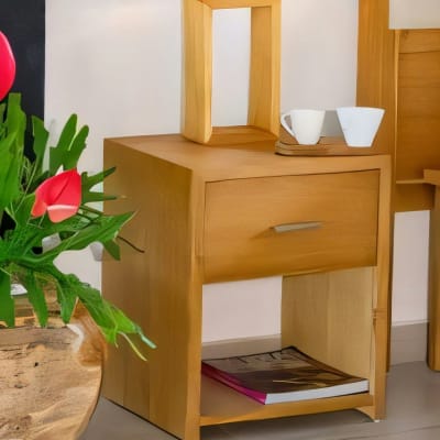 Sydney Bedside