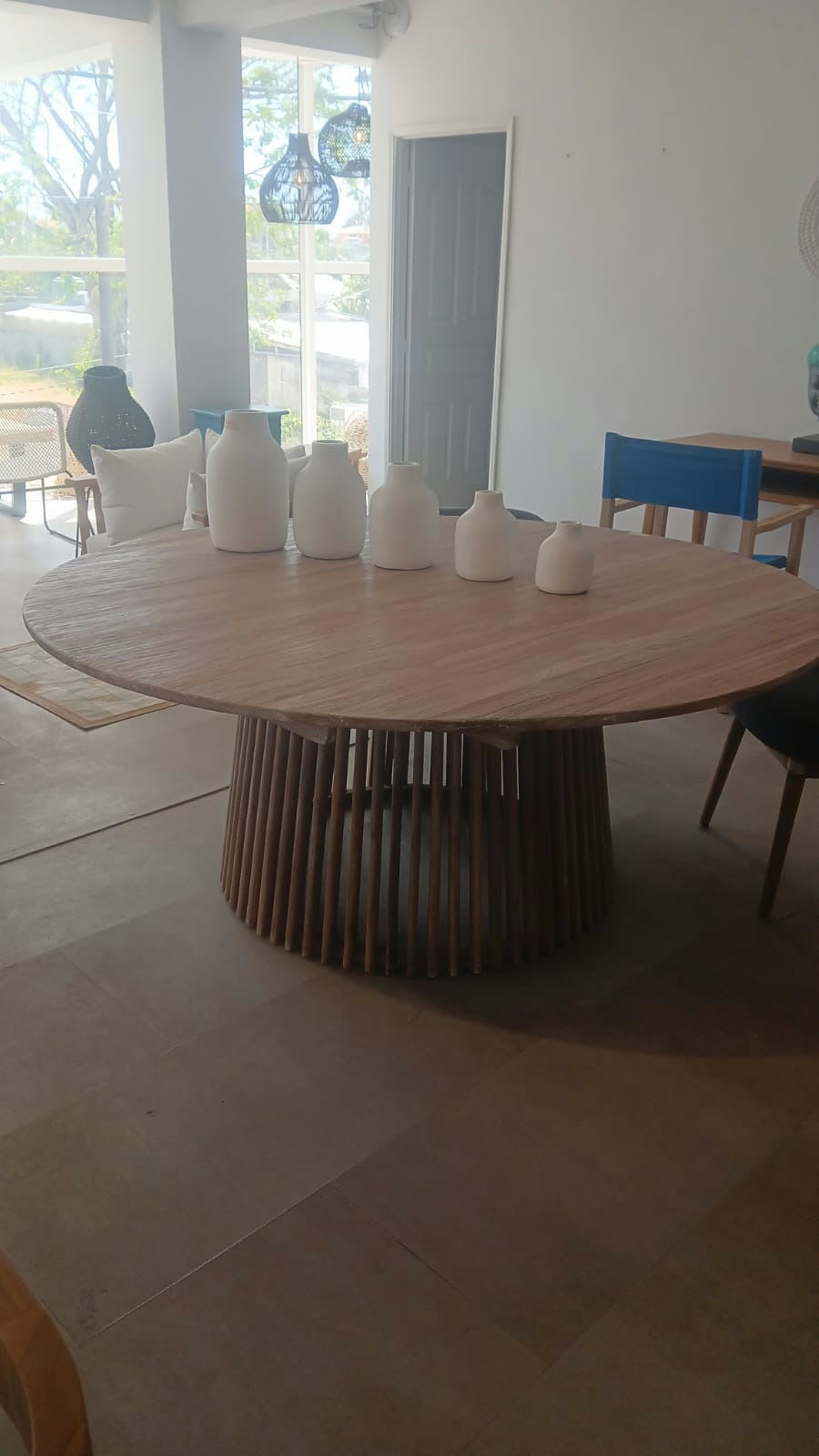 Kentana Round Table - Medium White Wash 140*