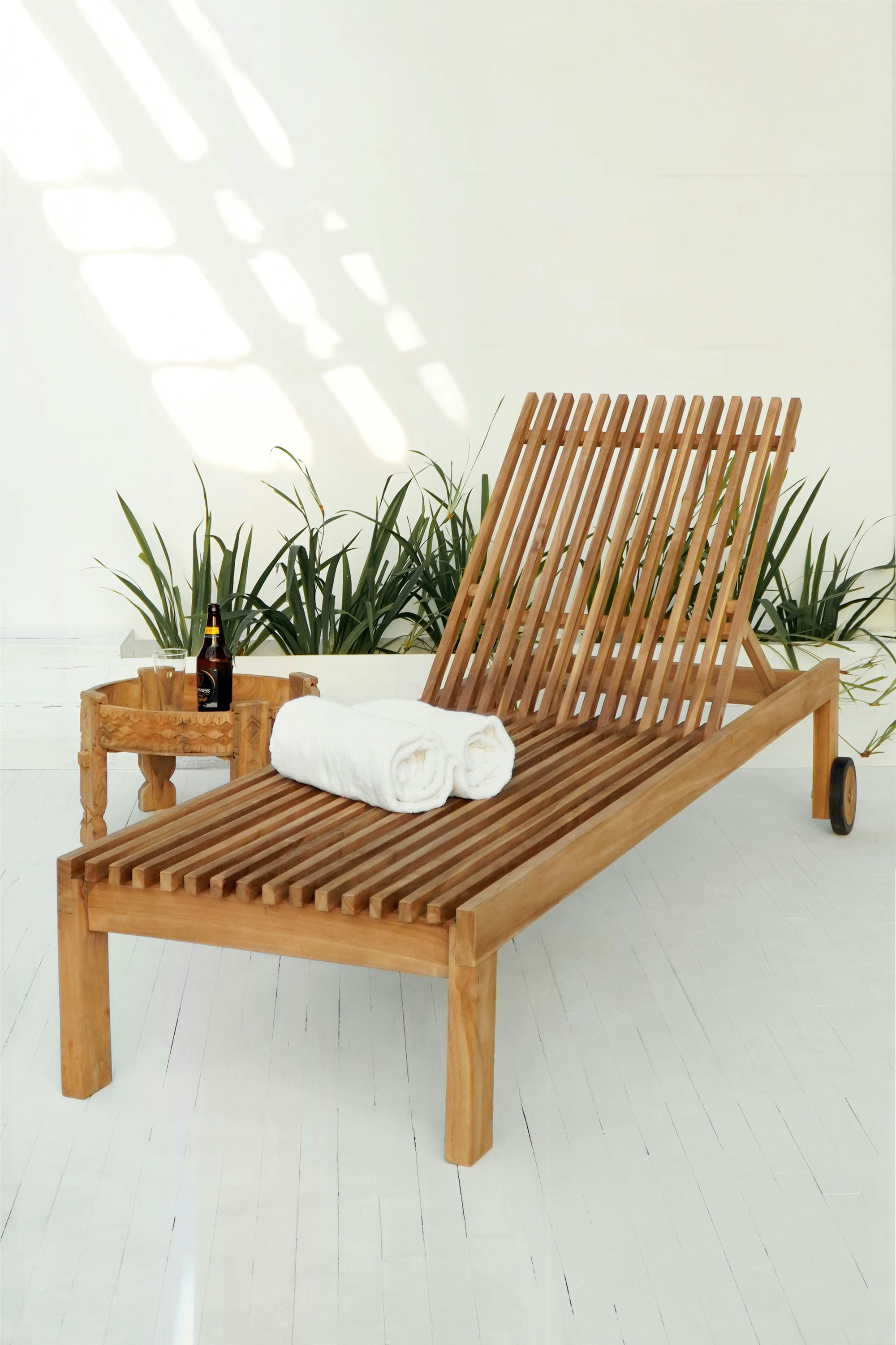 LINEA SUN LOUNGERS WITH WOODEN SUPPORT