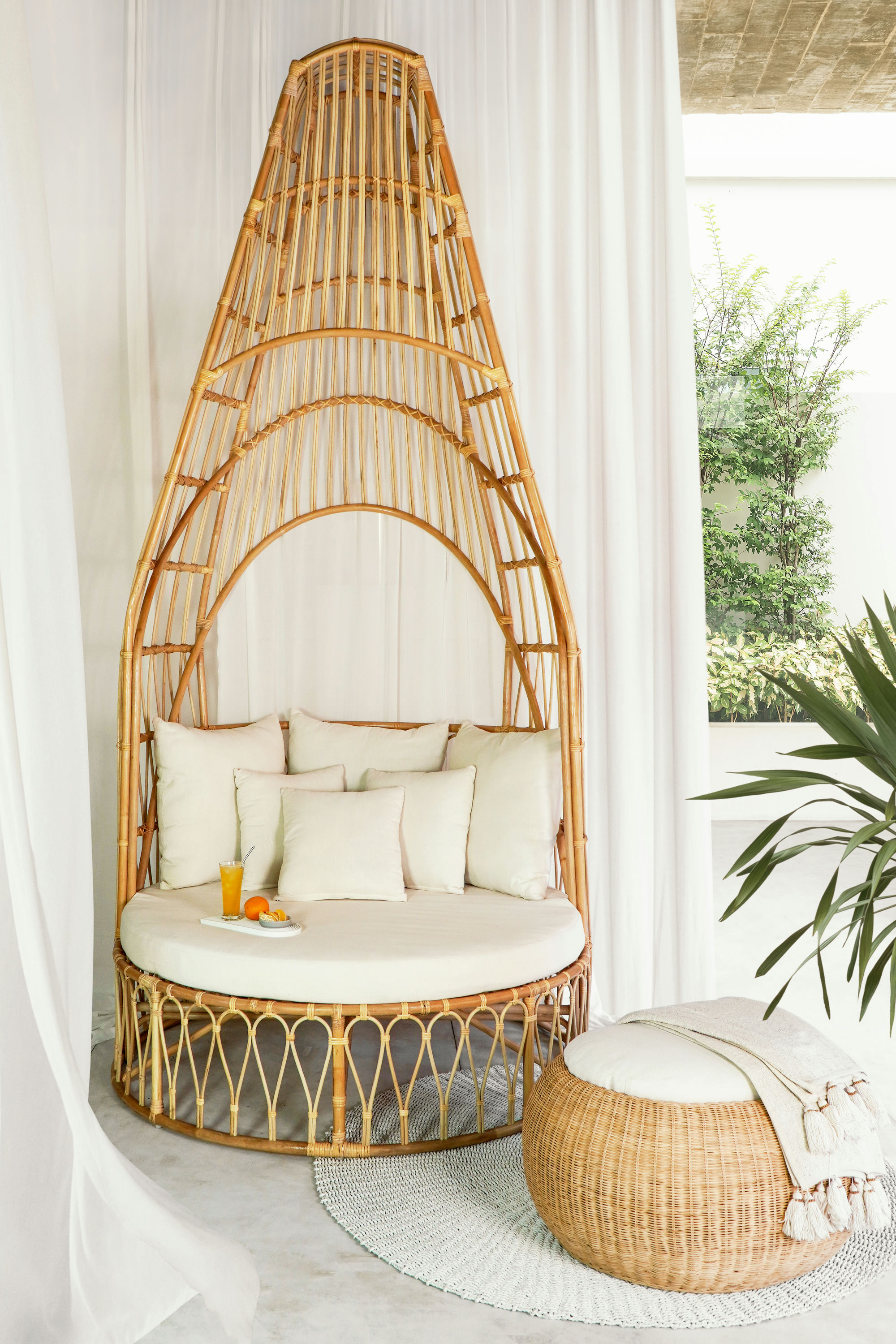 MONKEY DAYBED